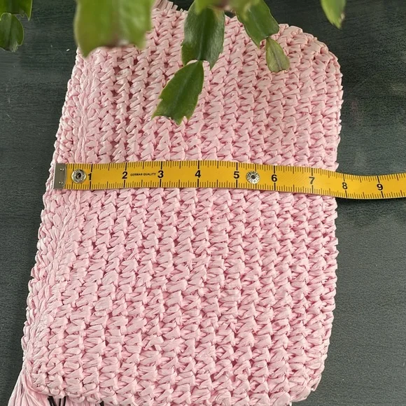 Beyond the Beach Raffia clutch - Picture 13 of 14